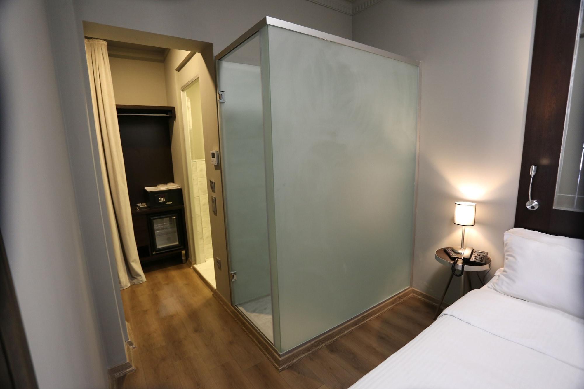 Ferman Pera Hotel Istanbul Exterior photo